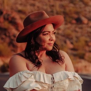 Meet your Posher, Alba